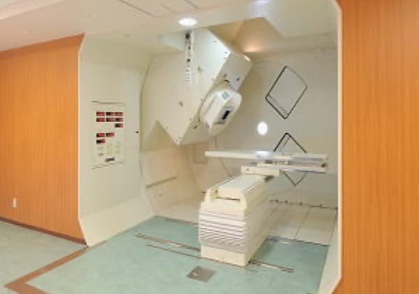 lieu-phap-xa-tri-proton-dieu-tri-ung-thu-chinh-xac-it-tac-dung-phu