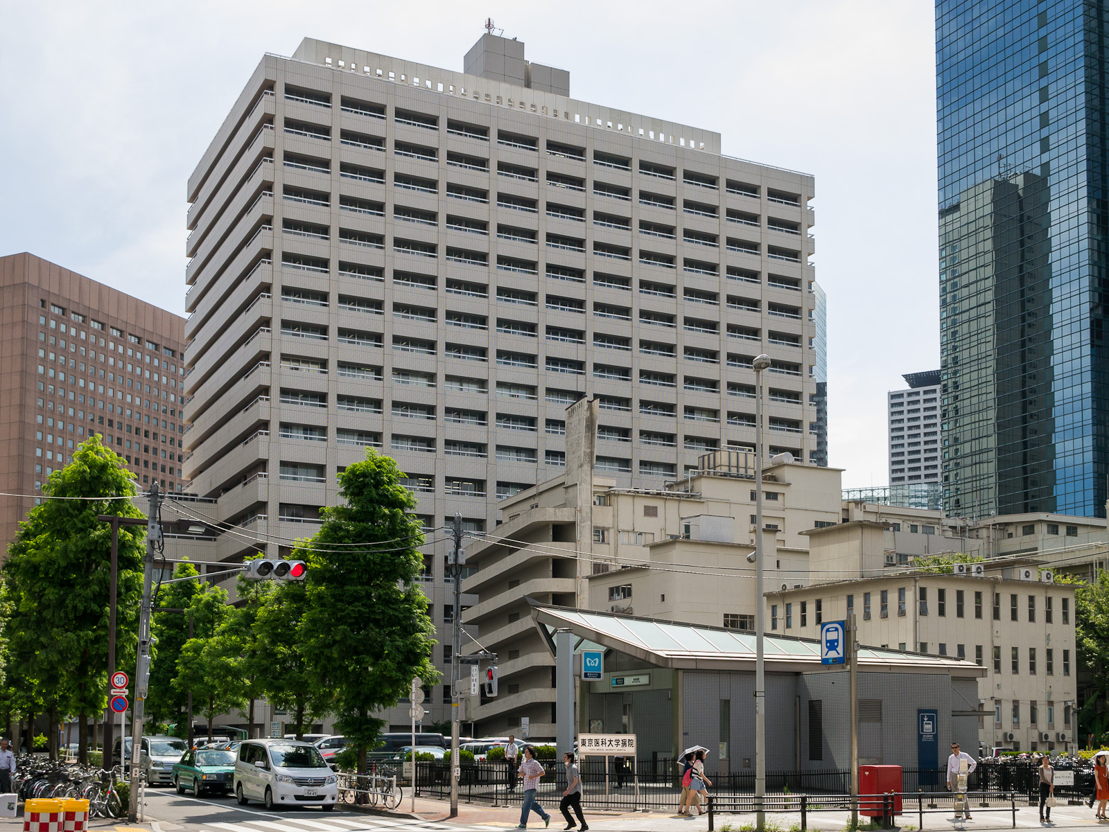 benh-vien-dai-hoc-y-khoa-tokyo-new