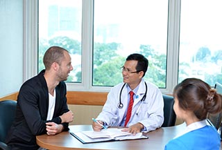 dich-vu-kham-chua-benh-cho-nguoi-nuoc-ngoai-viet-kieu-tai-viet-nam-vjiic